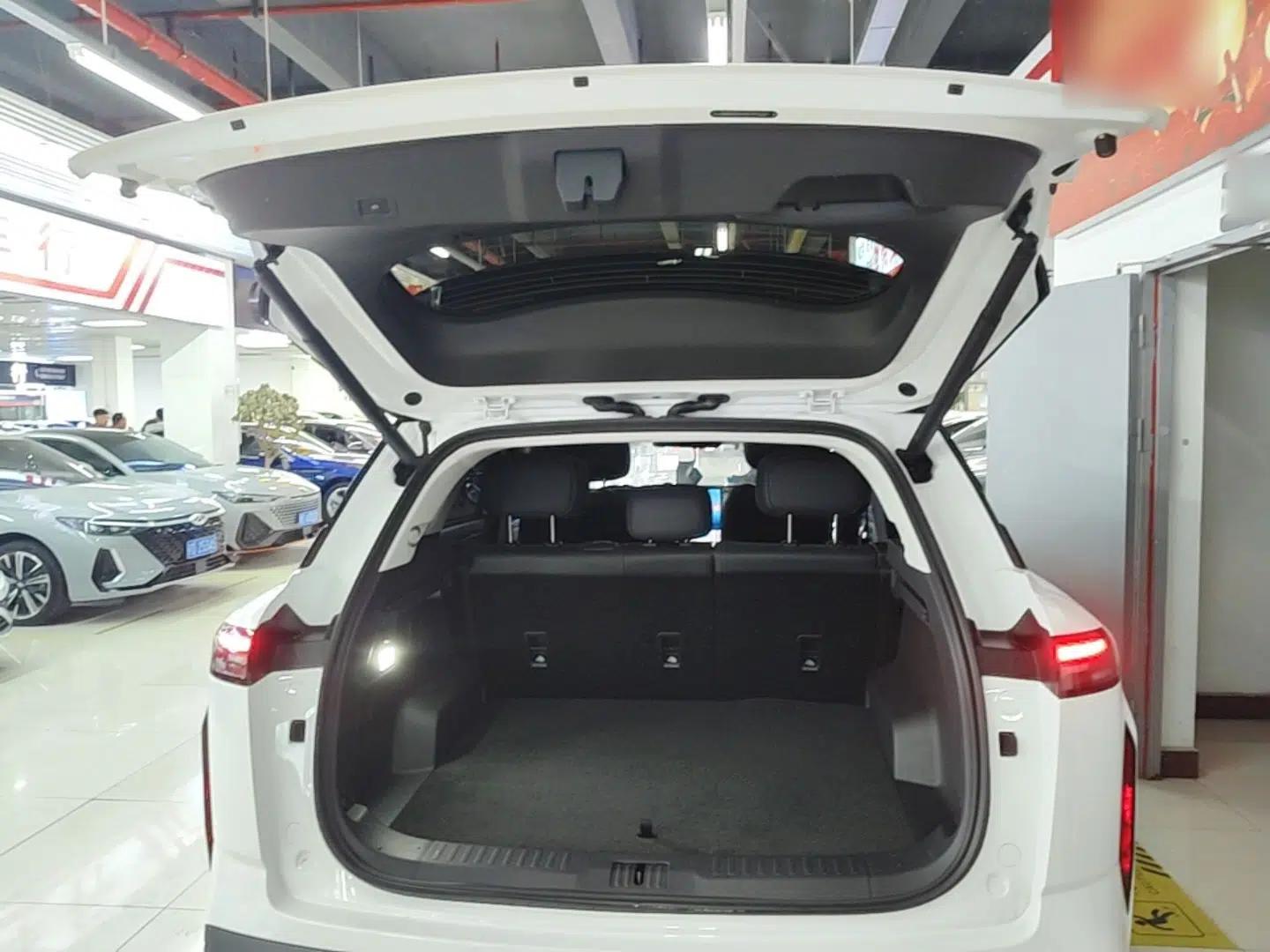 Chery Explore 06 C-DM 2024 Luxury Model — миниатюра 22
