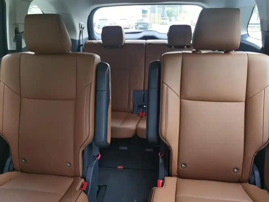 Hongqi HS7 PHEV 2025 2.0T PHEV AWD 2 Millionth Unit Commemorative Edition, 6 Seats — миниатюра 8