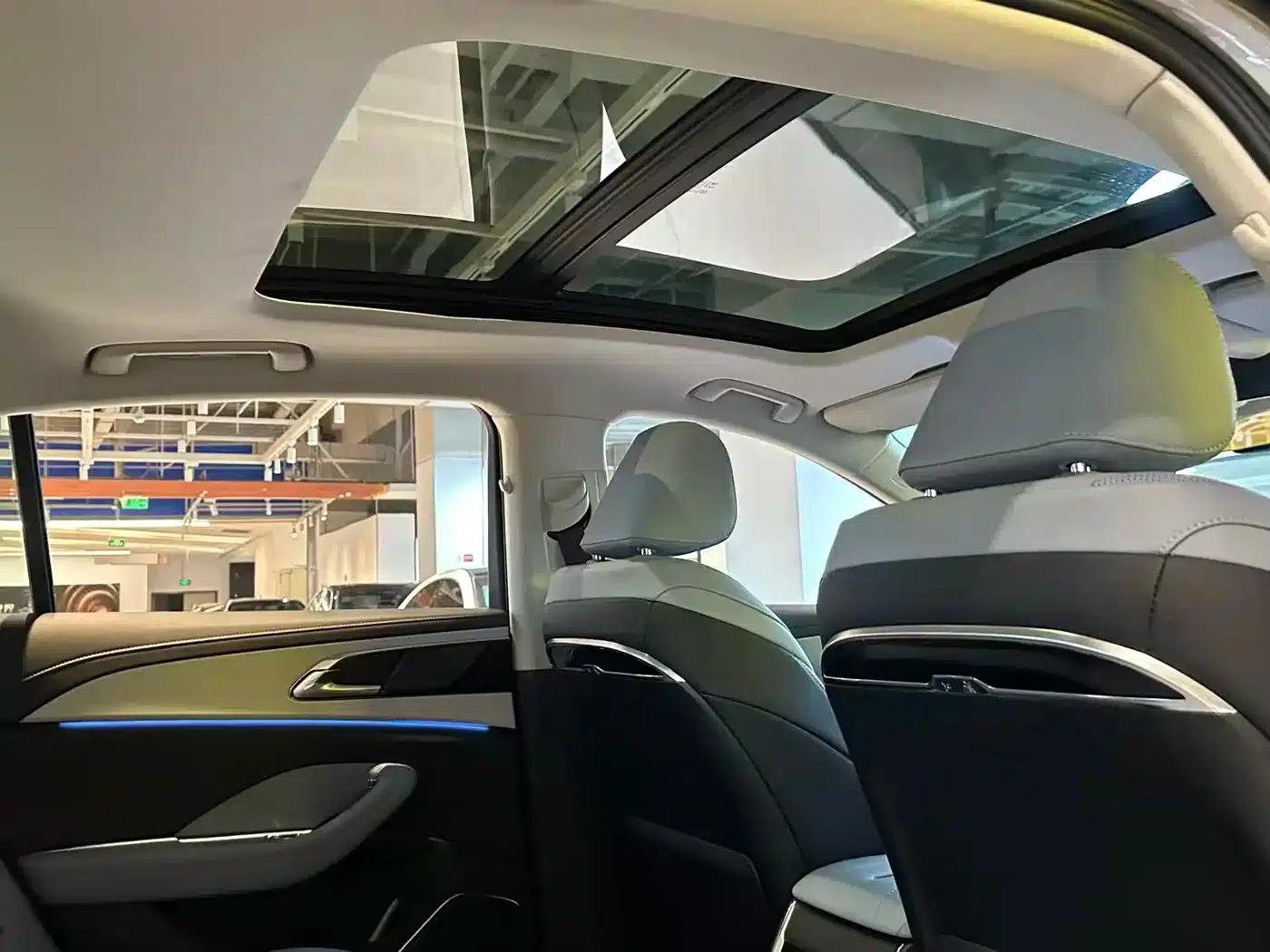 Hongqi H5 PHEV 2025 Model 170 Super Hybrid — миниатюра 6