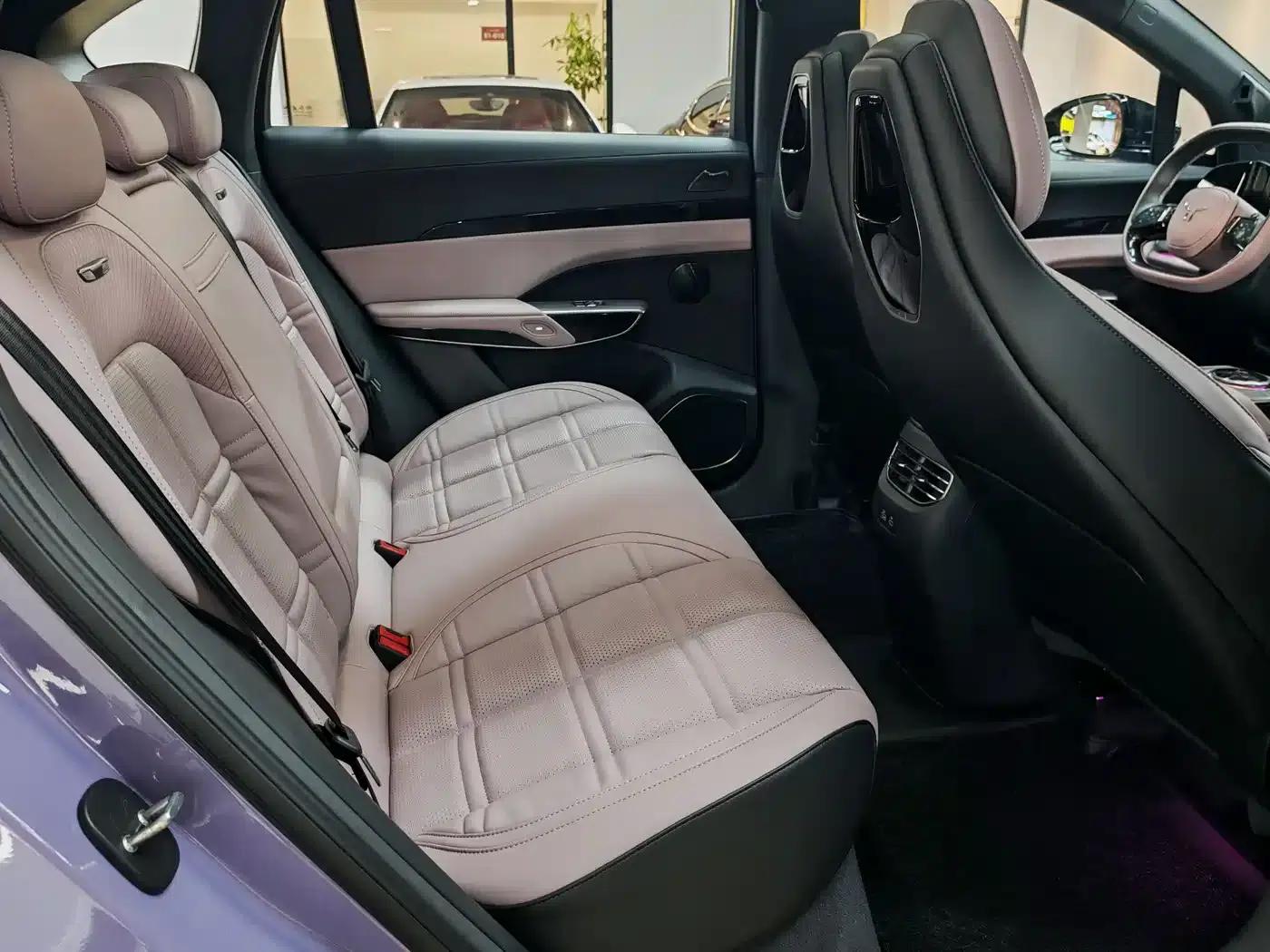 Hongqi Tiangong 08 2025 680 Ultra 4WD Edition — миниатюра 14