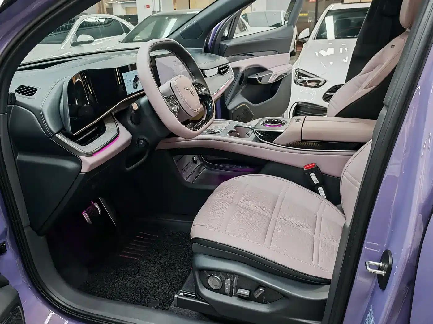 Hongqi Tiangong 08 2025 680 Ultra 4WD Edition — миниатюра 10