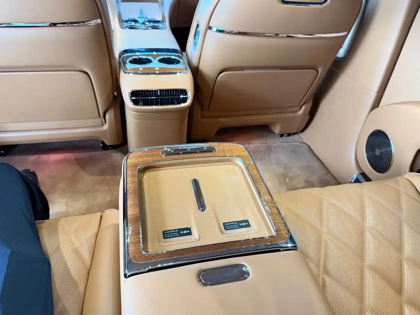 2025 S800 Premium Range Extended Star Edition 5-seater (192-line LiDAR) — миниатюра 13