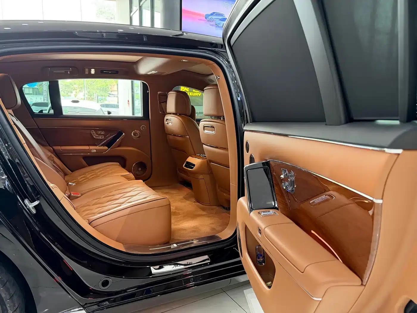 2025 S800 Premium Range Extended Star Edition 5-seater (192-line LiDAR) — миниатюра 17