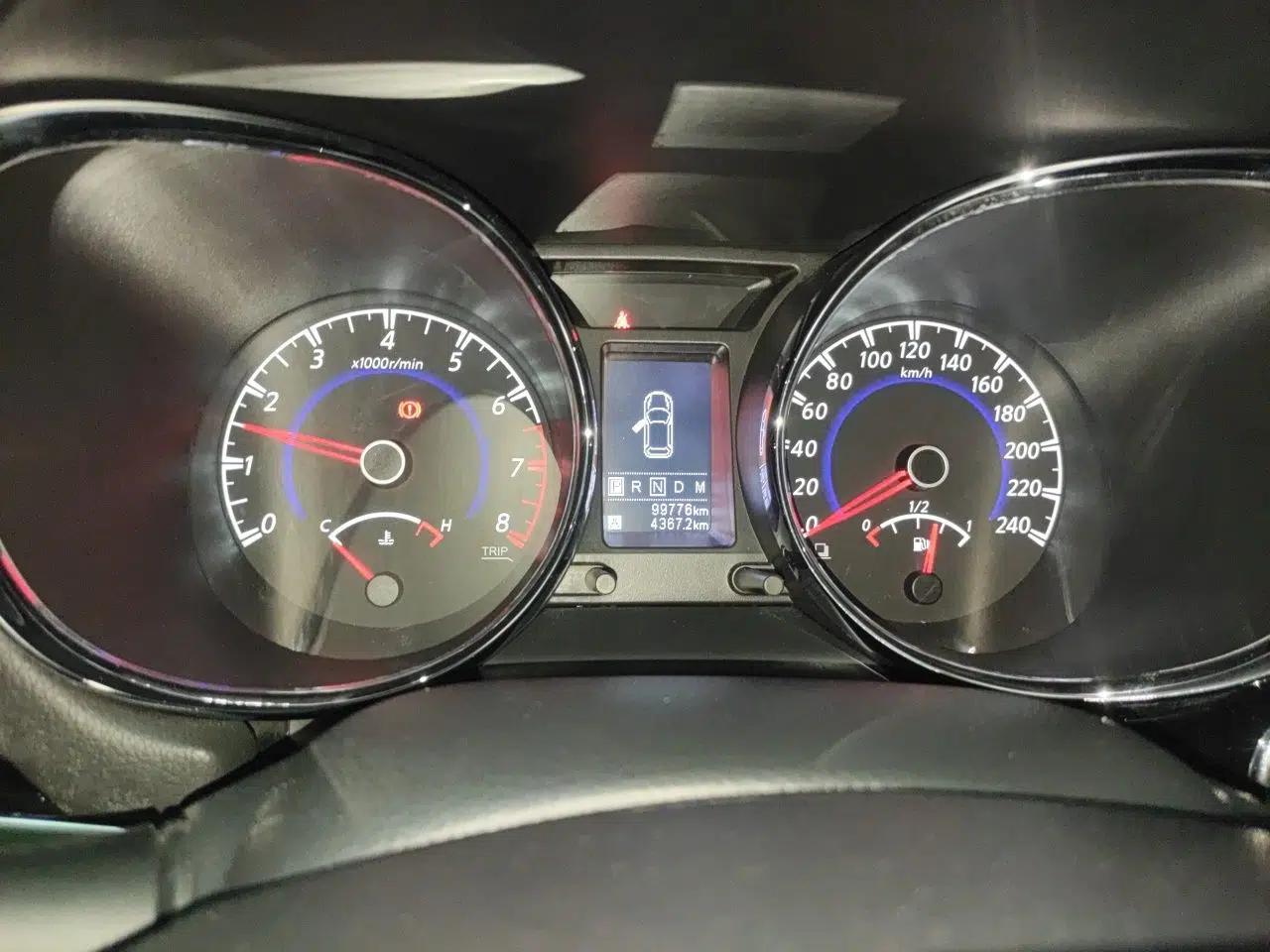 Venucia T70 2018 2.0L CVT Smart Enjoyment Version — миниатюра 12
