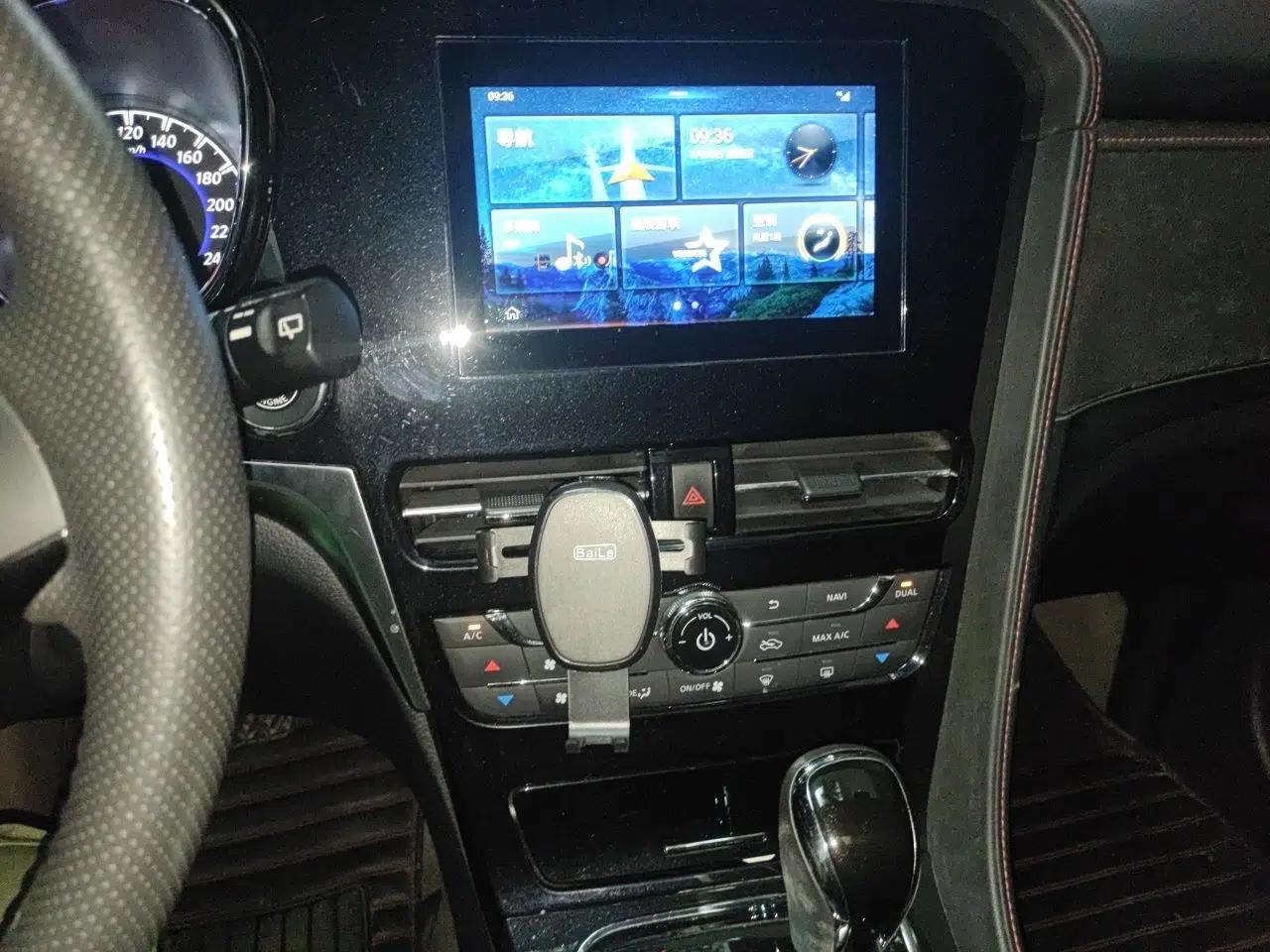 Venucia T70 2018 2.0L CVT Smart Enjoyment Version — миниатюра 14