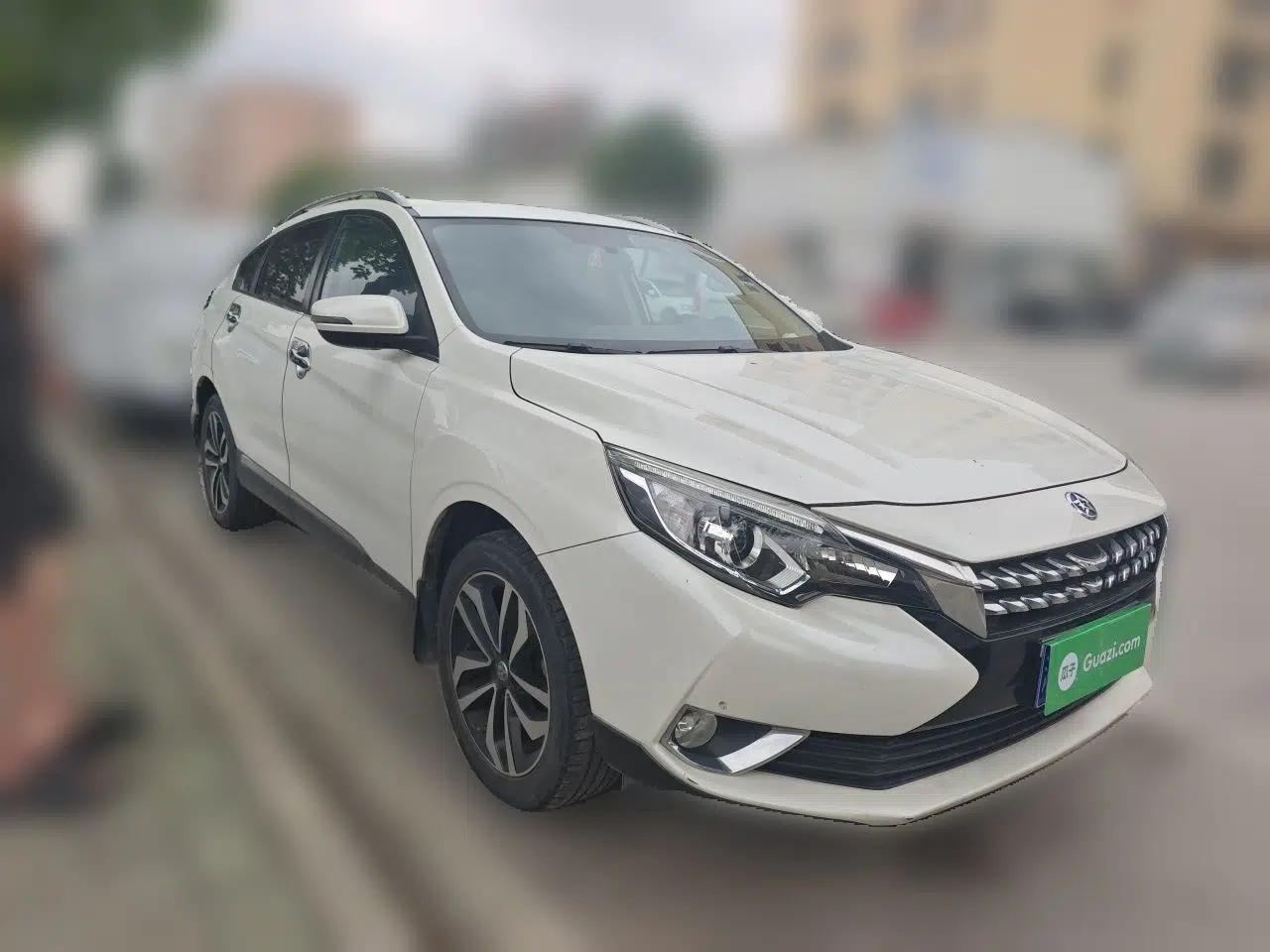 Venucia T90 2017 2.0L CVT Smart Edition — миниатюра 3
