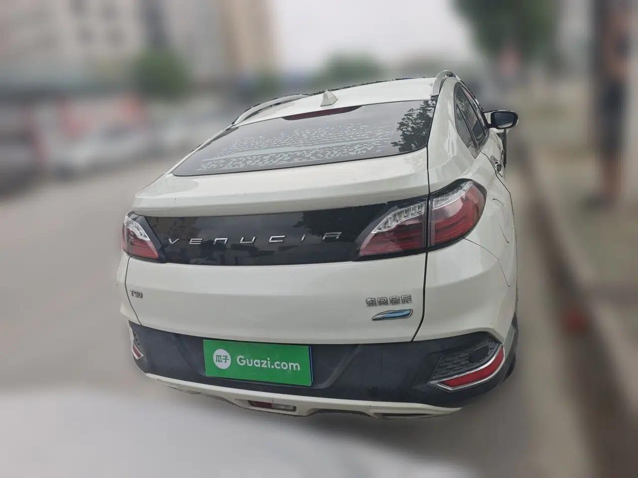 Venucia T90 2017 2.0L CVT Smart Edition — миниатюра 5