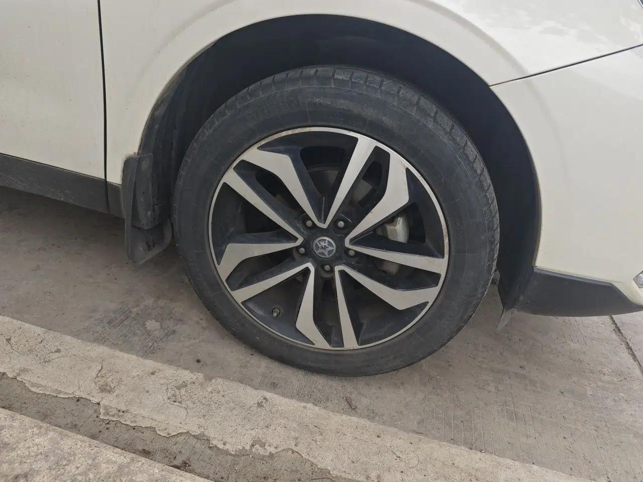 Venucia T90 2017 2.0L CVT Smart Edition — миниатюра 8