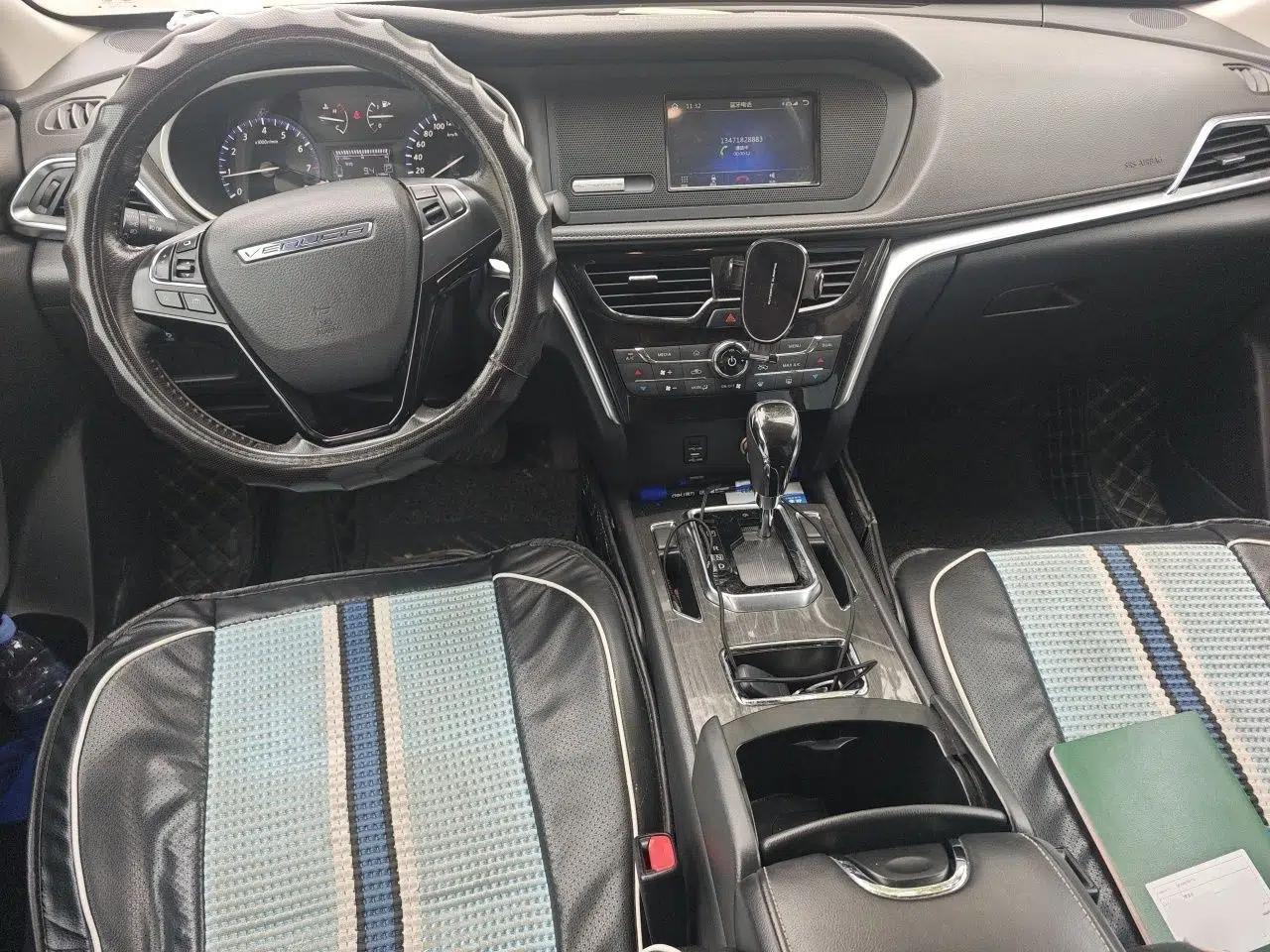 Venucia T90 2017 2.0L CVT Smart Edition — миниатюра 10