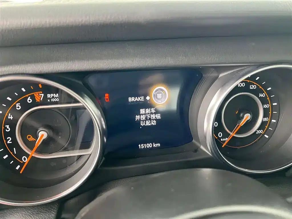 Gladiator 2022 3.6L First Edition — миниатюра 14