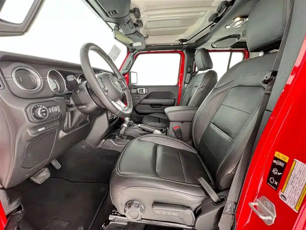 Gladiator 2022 3.6L First Edition — миниатюра 16