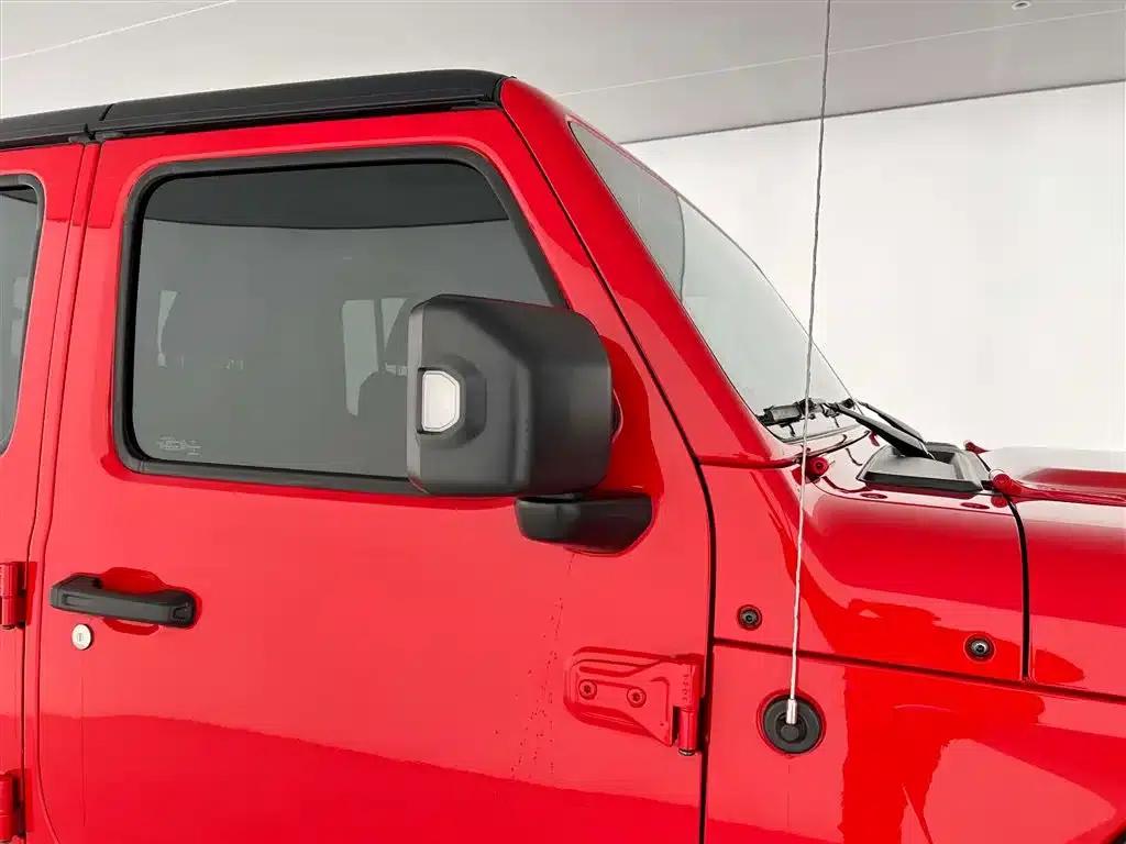 Gladiator 2022 3.6L First Edition — миниатюра 4