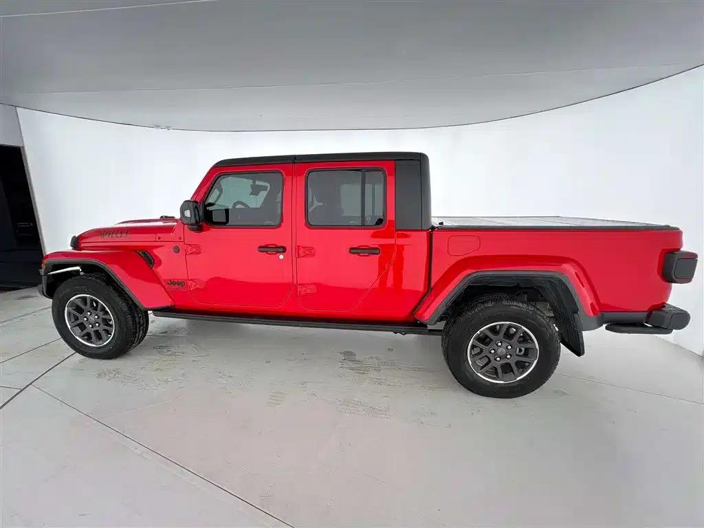 Gladiator 2022 3.6L First Edition — миниатюра 5