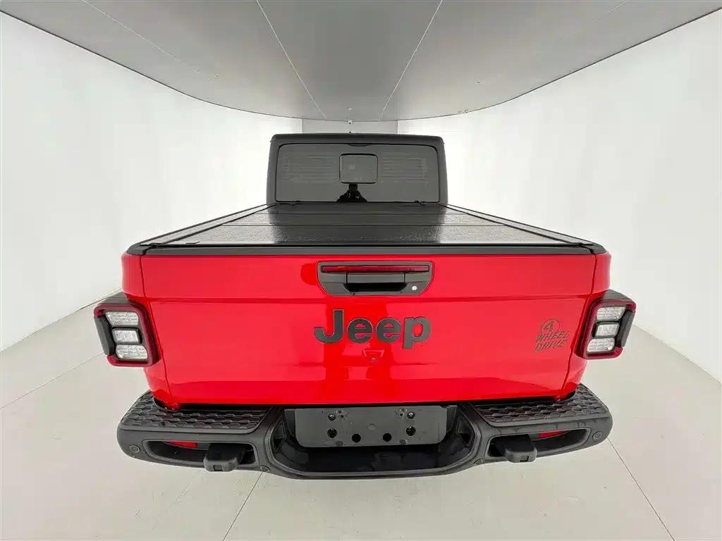 Gladiator 2022 3.6L First Edition — миниатюра 6