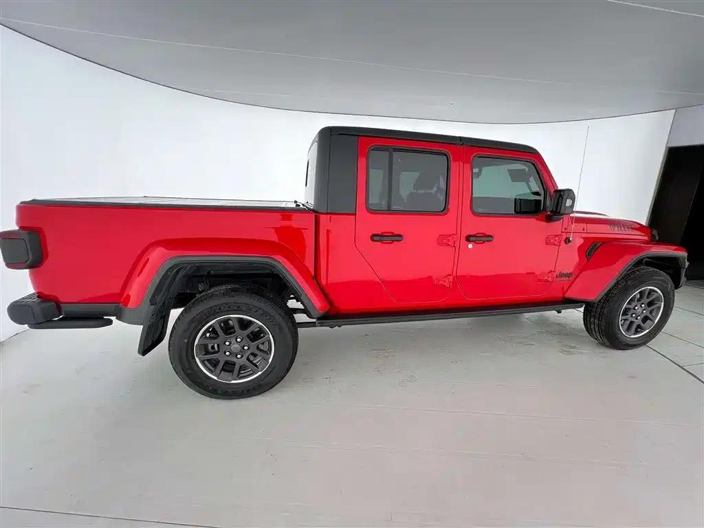Gladiator 2022 3.6L First Edition — миниатюра 7