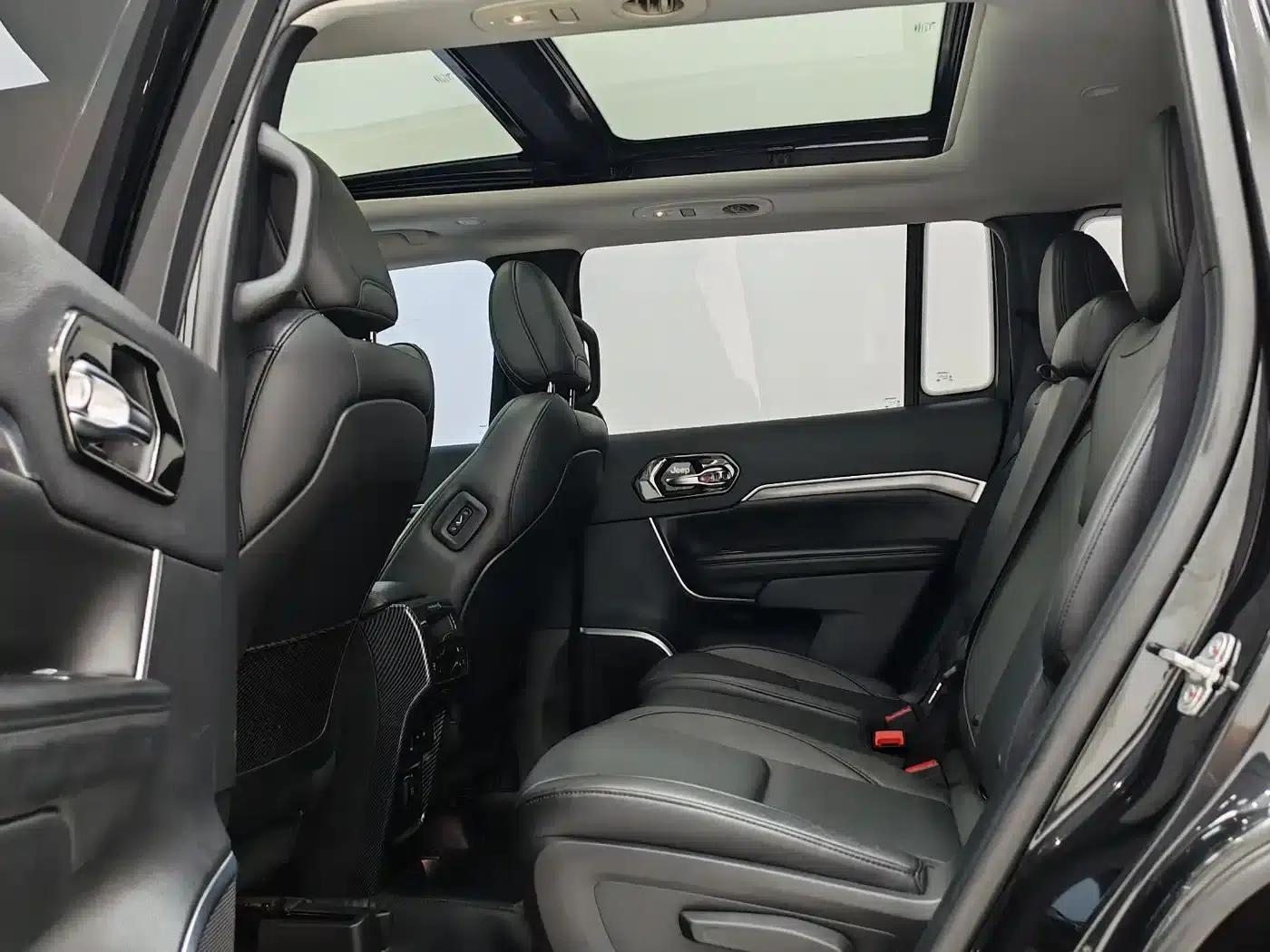 Grand Commander 2018 2.0T 4WD Enjoy Edition (National V Emission Standard) — миниатюра 9