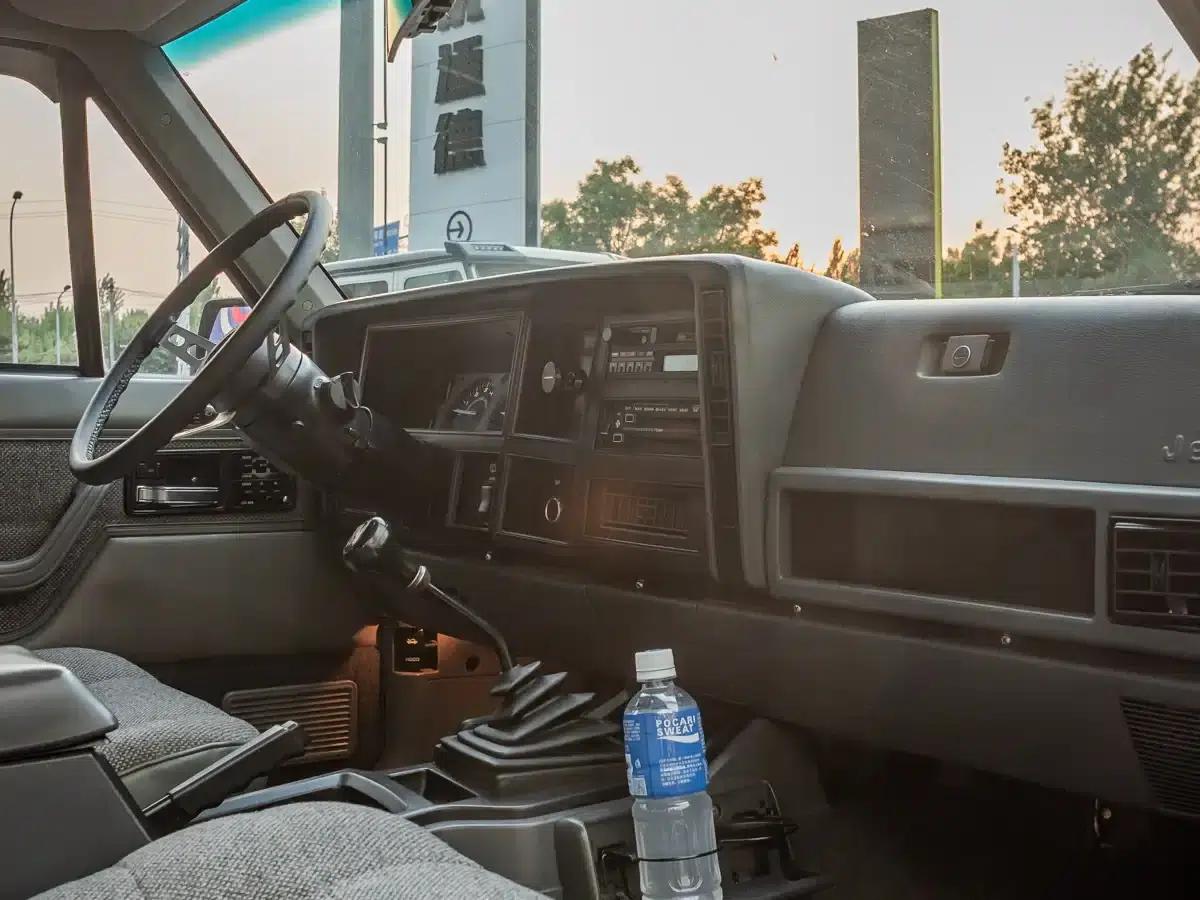 Beijing Jeep 2002 4.0L Manual 4WD — миниатюра 6