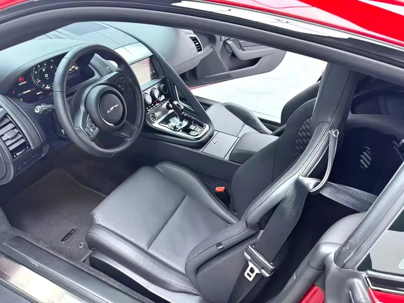 Jaguar F-TYPE 2024 P300 75th Anniversary Edition Hardtop — миниатюра 3