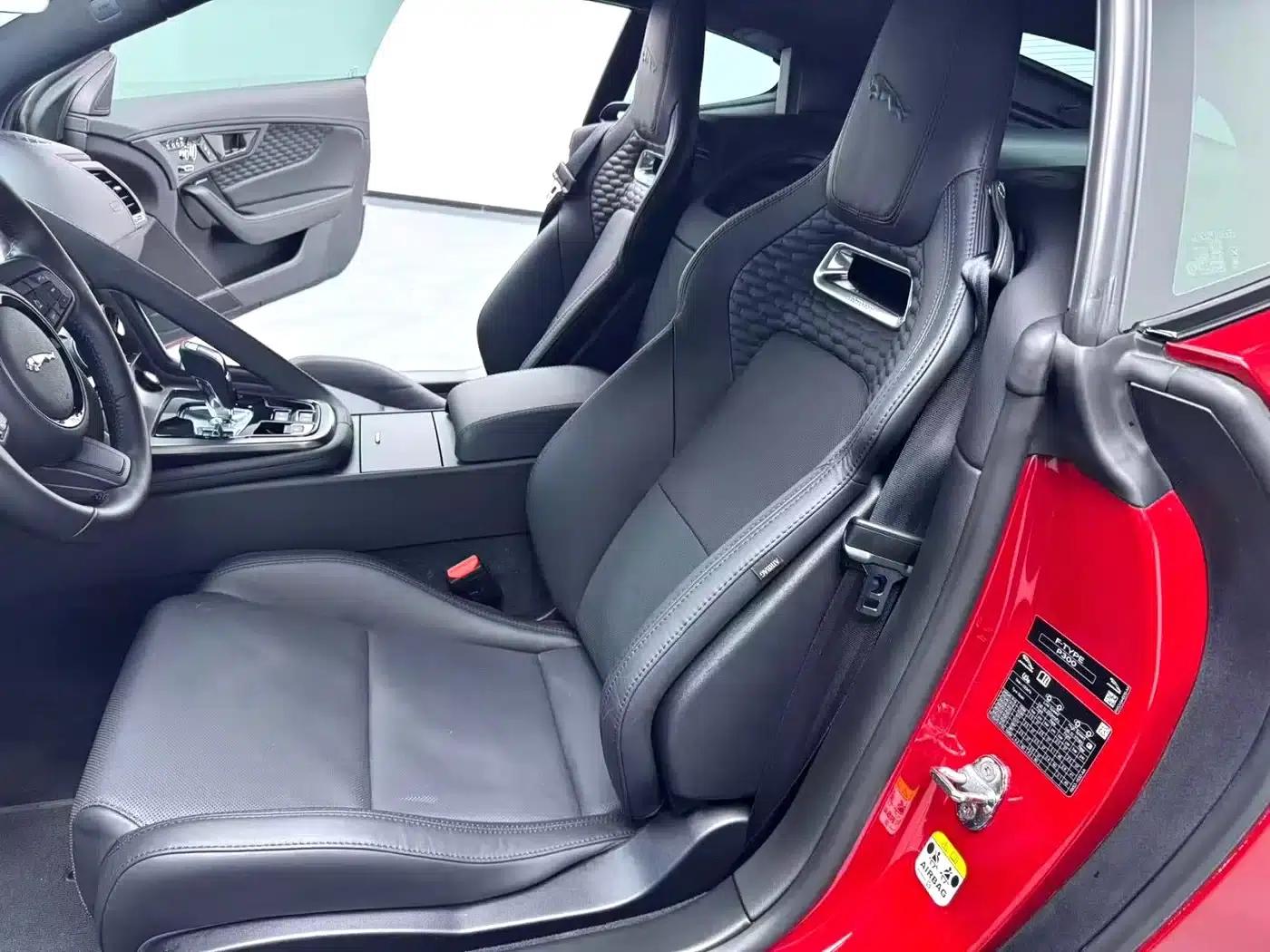 Jaguar F-TYPE 2024 P300 75th Anniversary Edition Hardtop — миниатюра 5