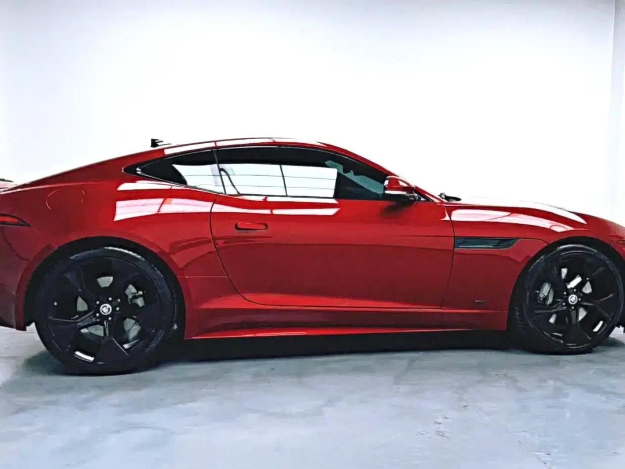 Jaguar F-TYPE 2024 P300 75th Anniversary Edition Hardtop — миниатюра 7