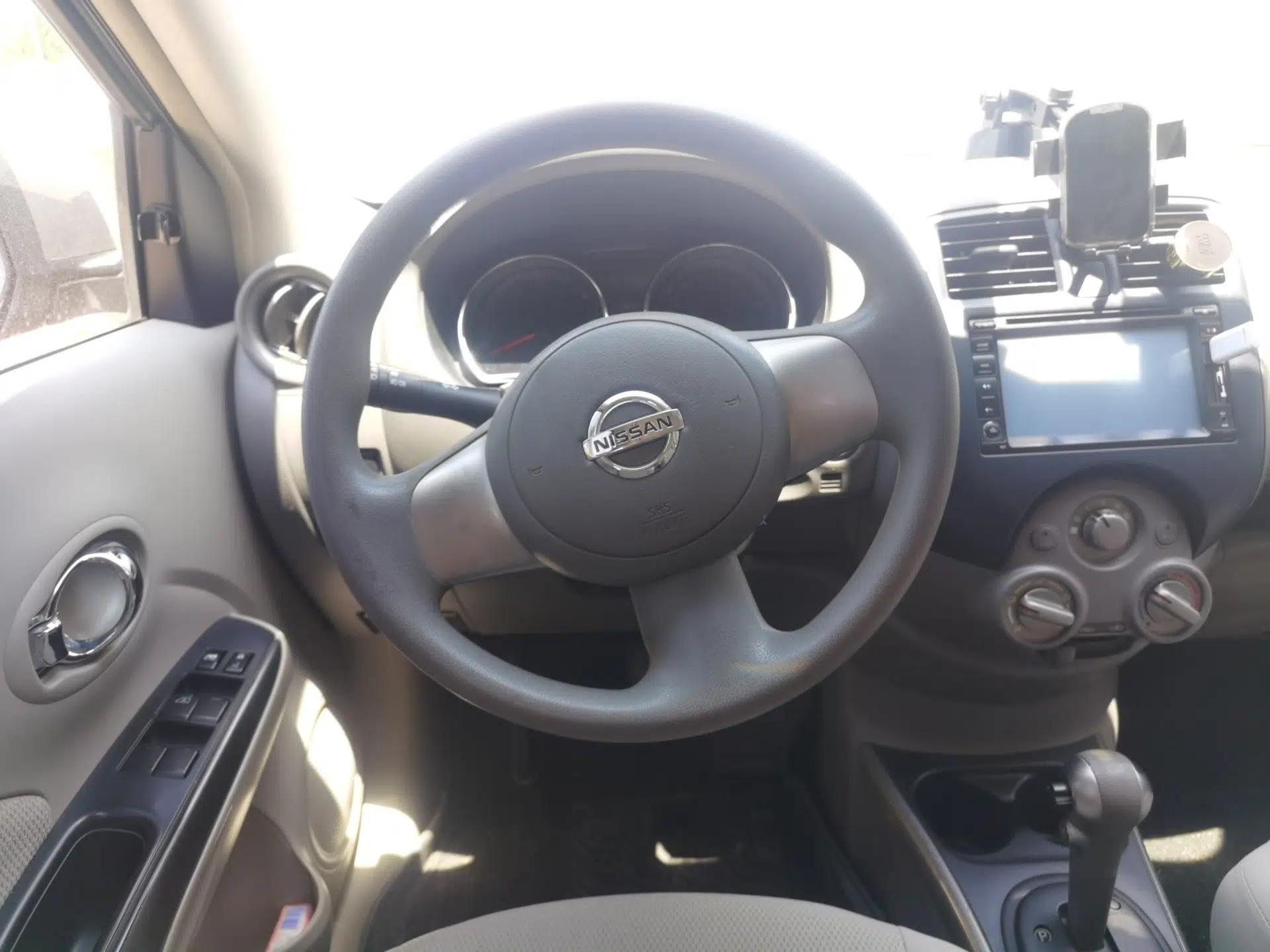 Nissan Sunny 2011 1.5XL CVT Luxury Edition — миниатюра 11