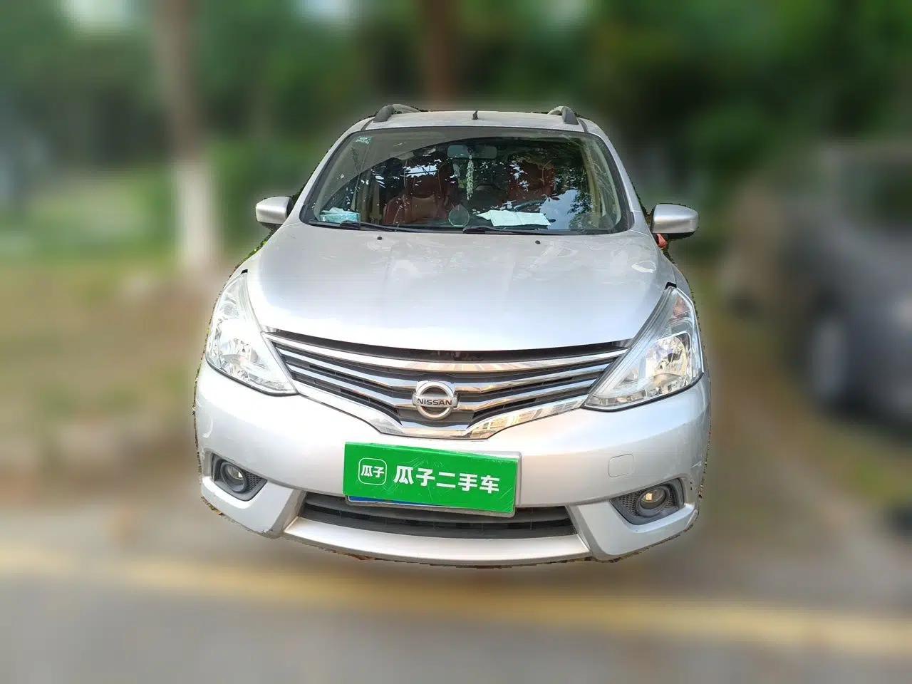 Nissan Livina 2013 1.6XE Manual Comfort Edition — миниатюра 2