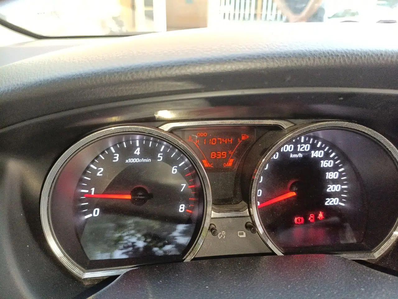 Nissan Livina 2013 1.6XE Manual Comfort Edition — миниатюра 13