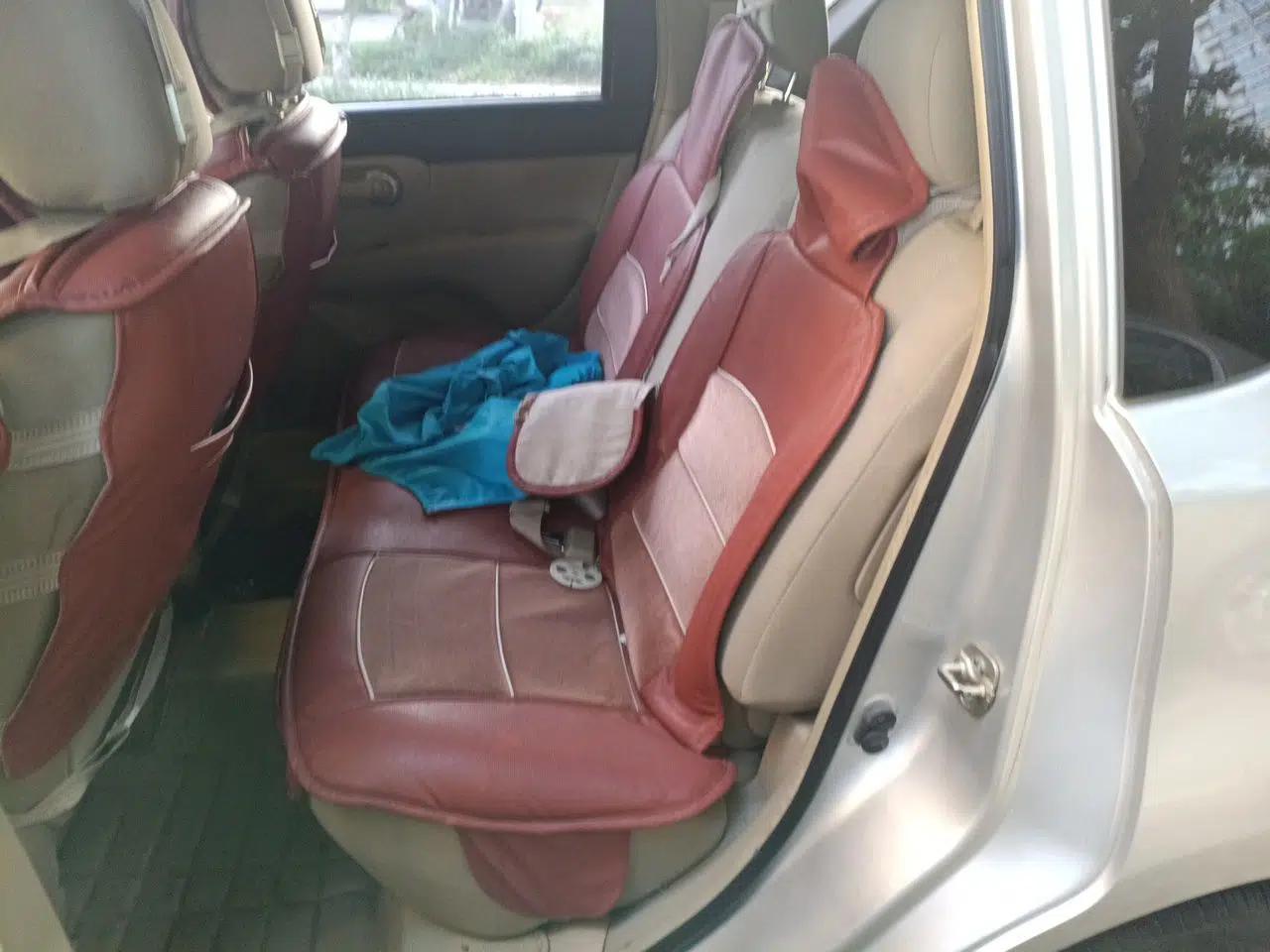 Nissan Livina 2013 1.6XE Manual Comfort Edition — миниатюра 18