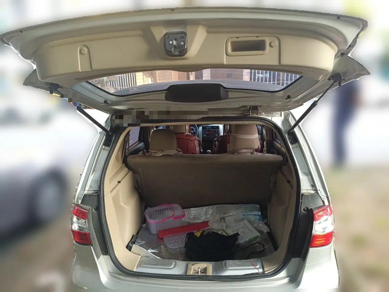 Nissan Livina 2013 1.6XE Manual Comfort Edition — миниатюра 20