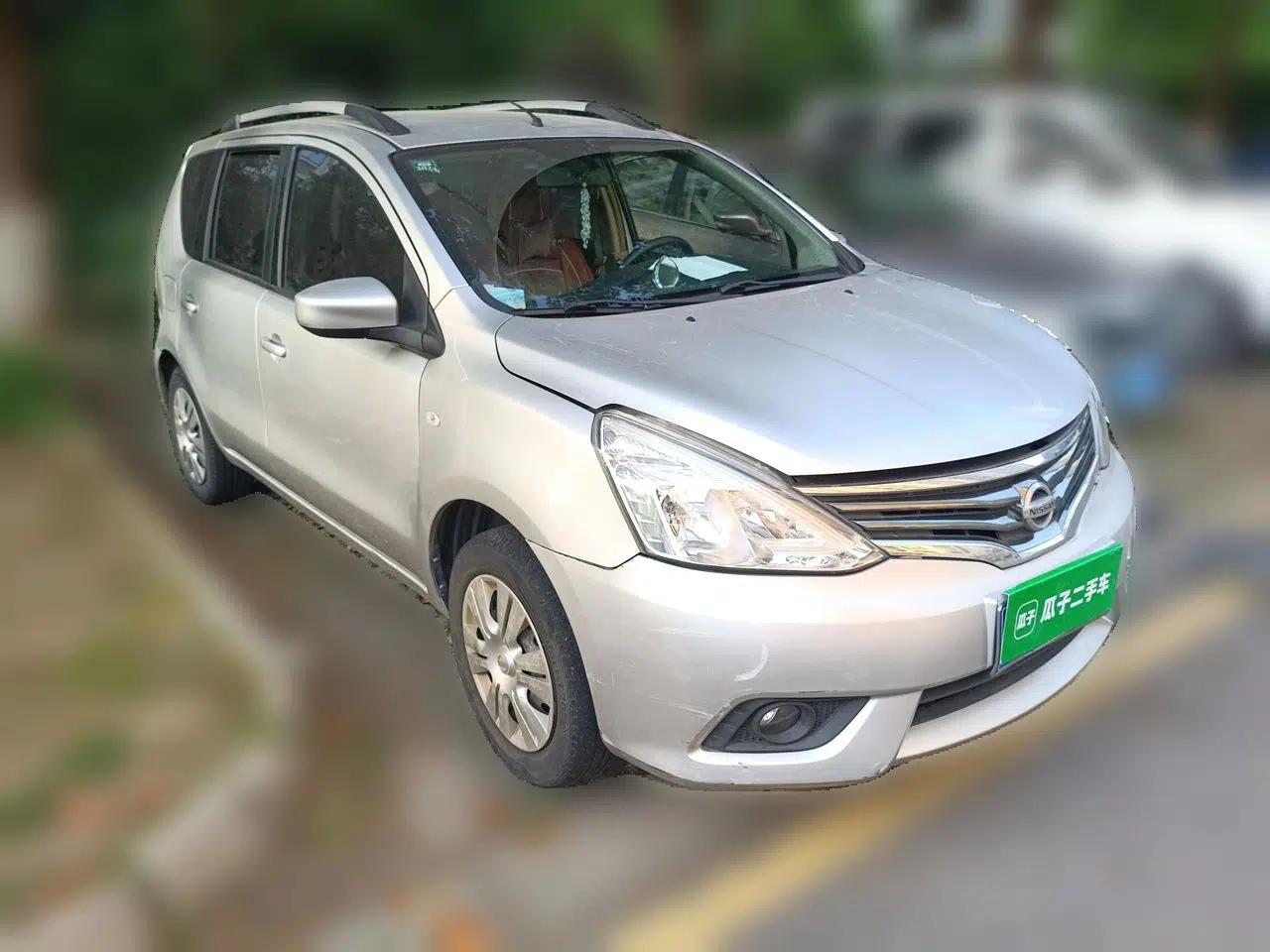Nissan Livina 2013 1.6XE Manual Comfort Edition — миниатюра 3