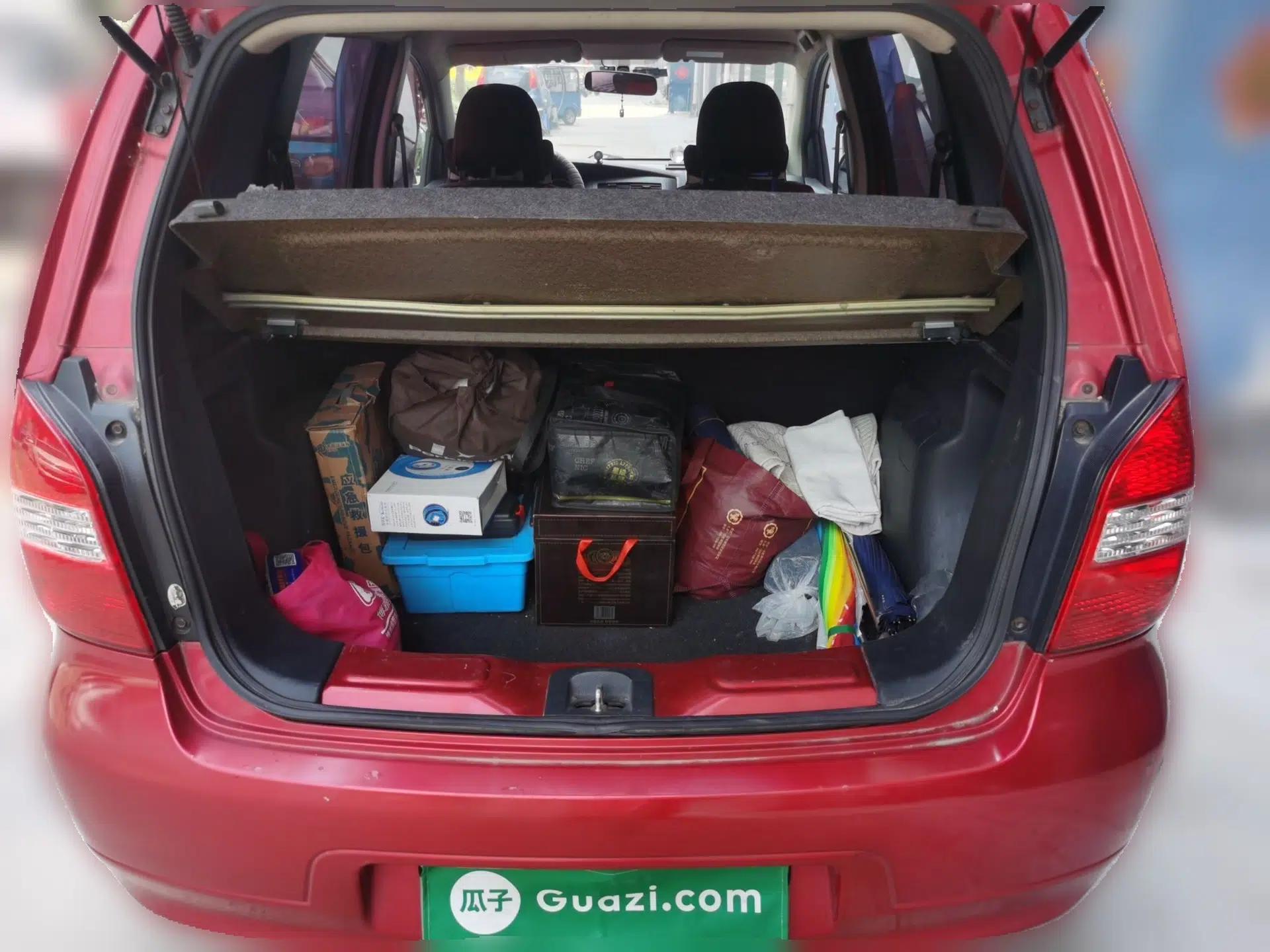 Nissan Livina 2010 Jingyue Edition 1.6L Manual All-Around Model — миниатюра 20