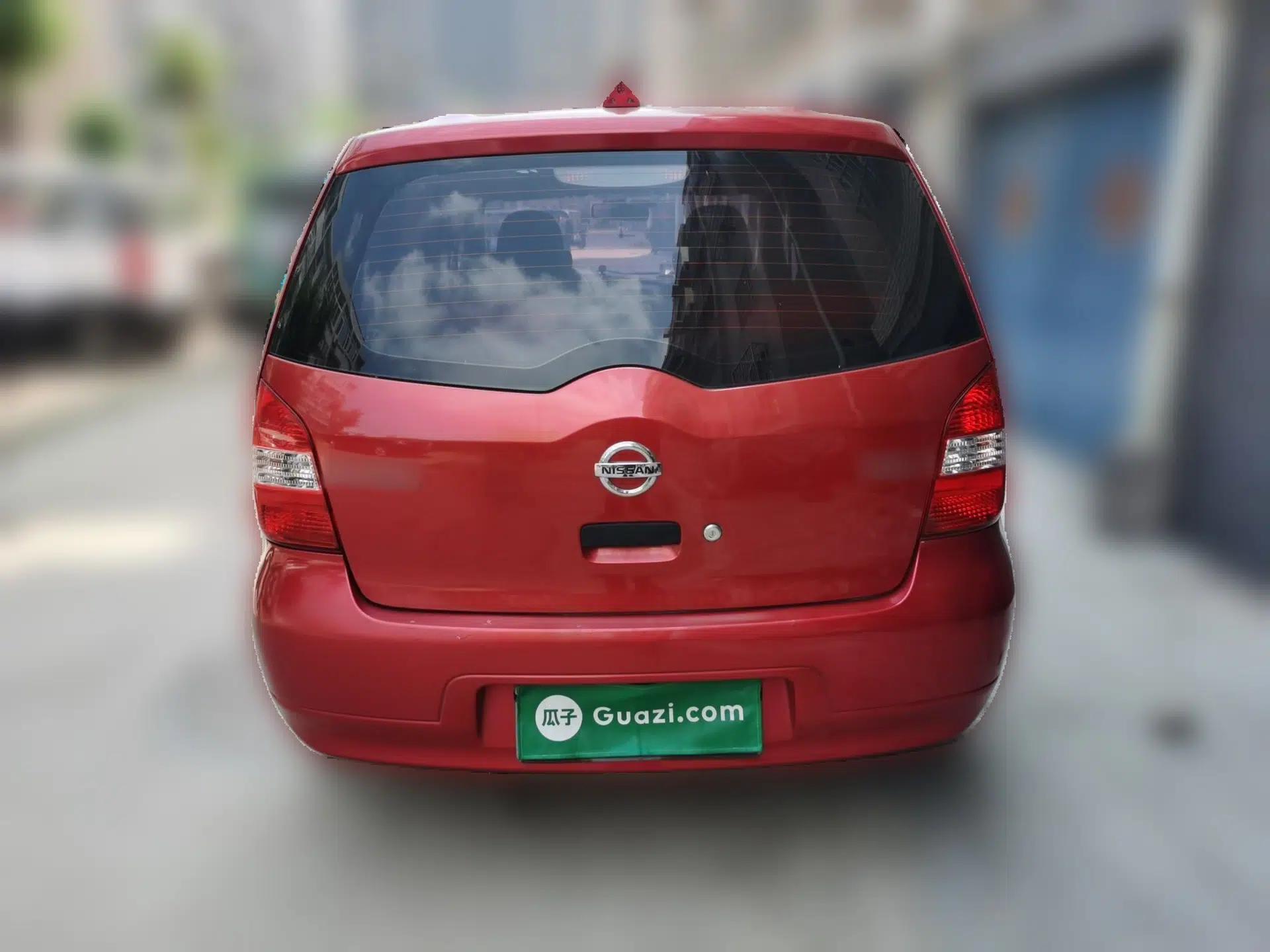 Nissan Livina 2010 Jingyue Edition 1.6L Manual All-Around Model — миниатюра 5
