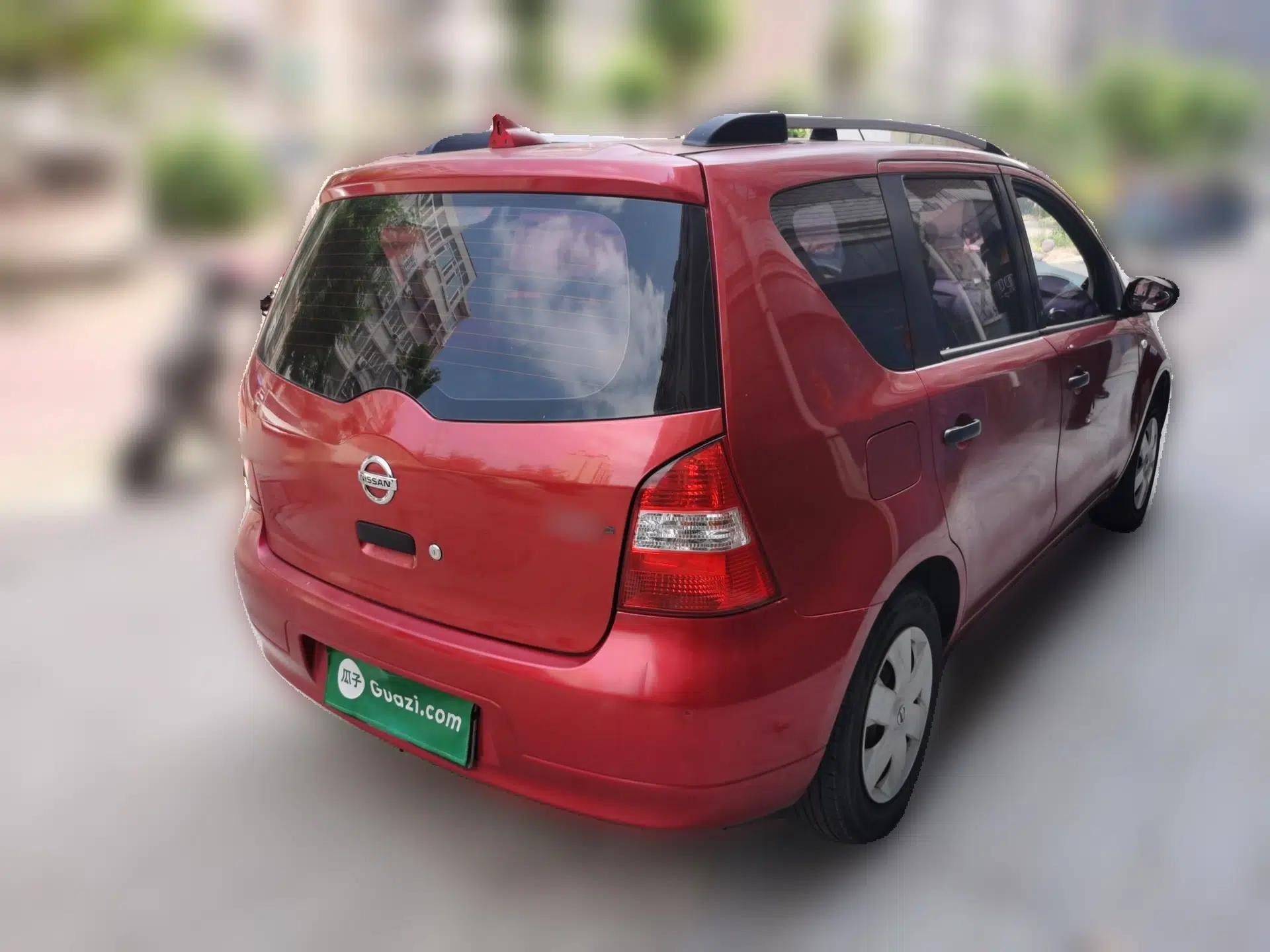 Nissan Livina 2010 Jingyue Edition 1.6L Manual All-Around Model — миниатюра 6
