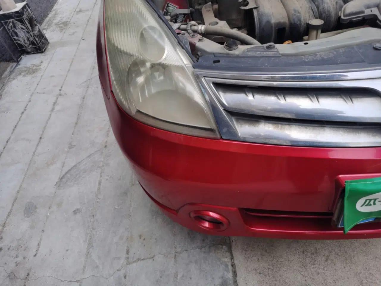 Nissan Livina 2010 Jingyue Edition 1.6L Manual All-Around Model — миниатюра 7