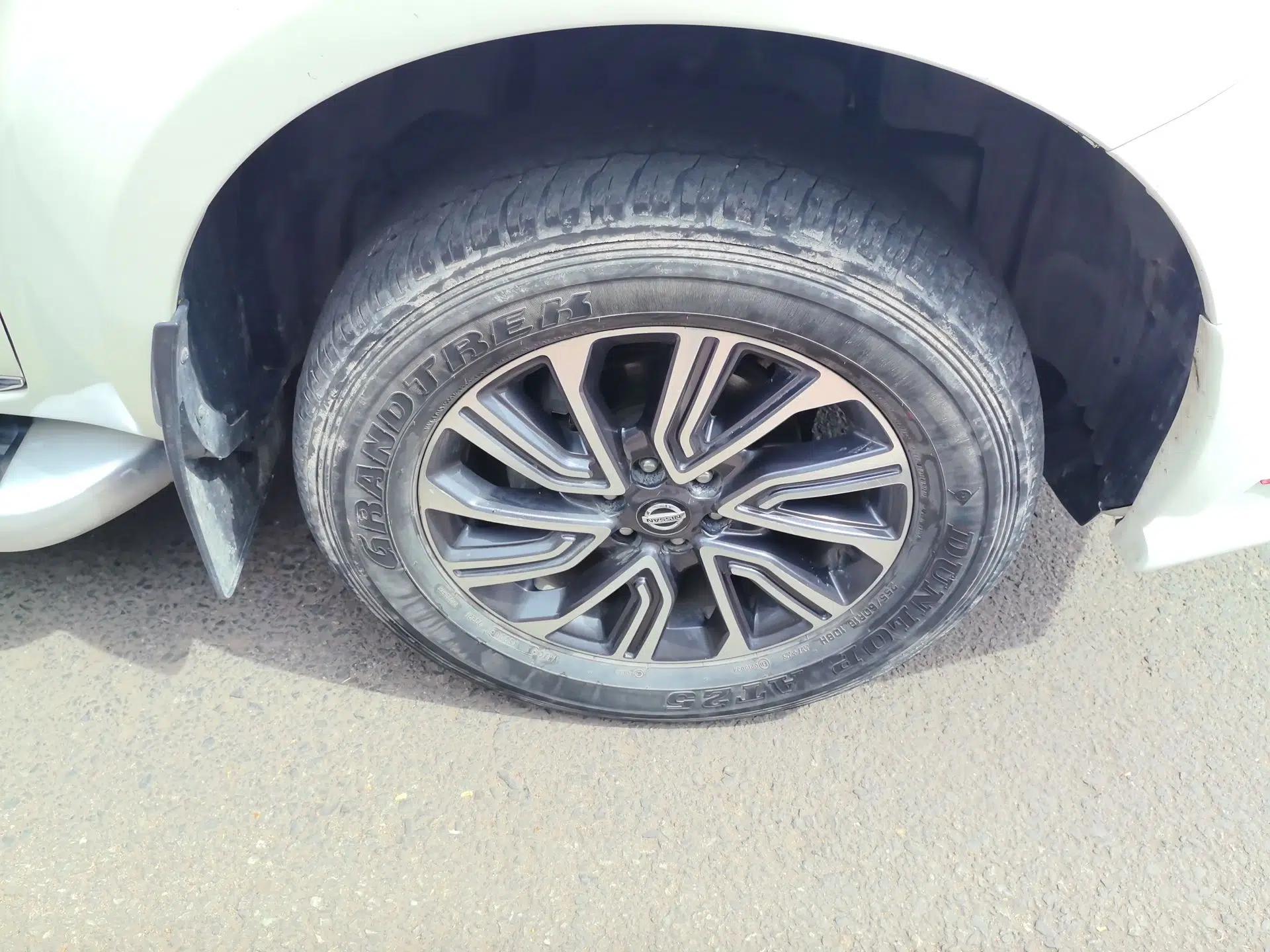 Nissan Terra 2020 2.5L XV 4WD Automatic Four-Wheel Drive Flagship Edition — миниатюра 8
