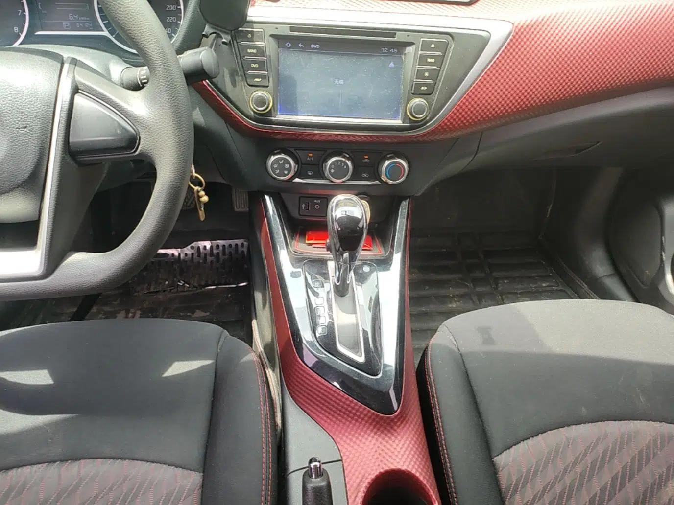 Nissan Lannia 2016 1.6L CVT Cool Edition — миниатюра 16