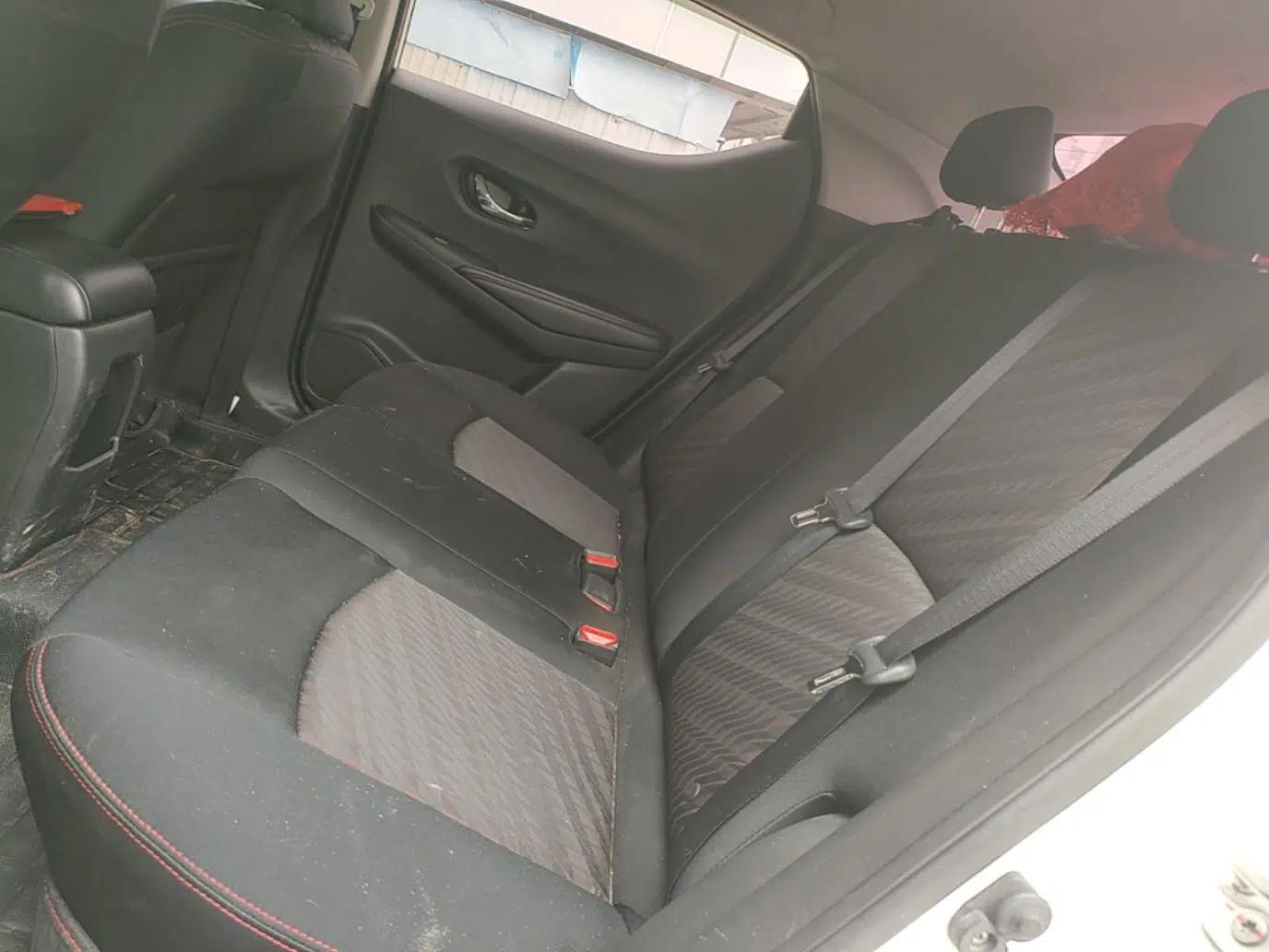 Nissan Lannia 2016 1.6L CVT Cool Edition — миниатюра 19
