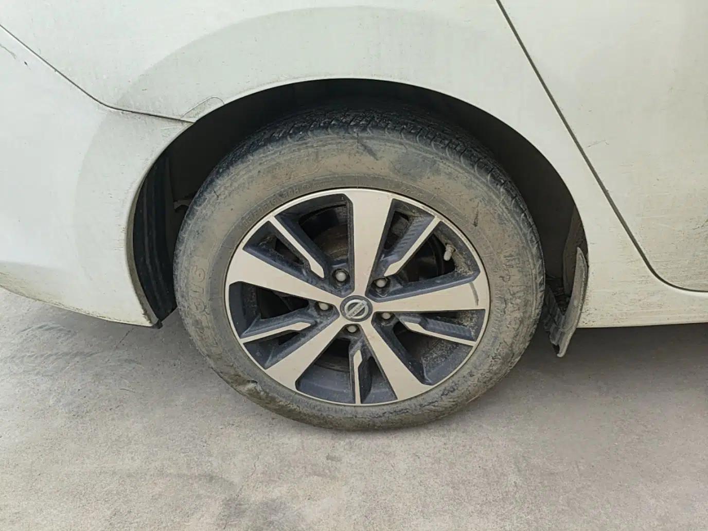 Nissan Lannia 2016 1.6L CVT Cool Edition — миниатюра 10