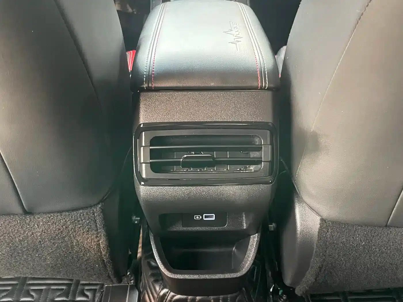 Geely Emgrand S 2021 1.4T CVT Premium Edition — миниатюра 16