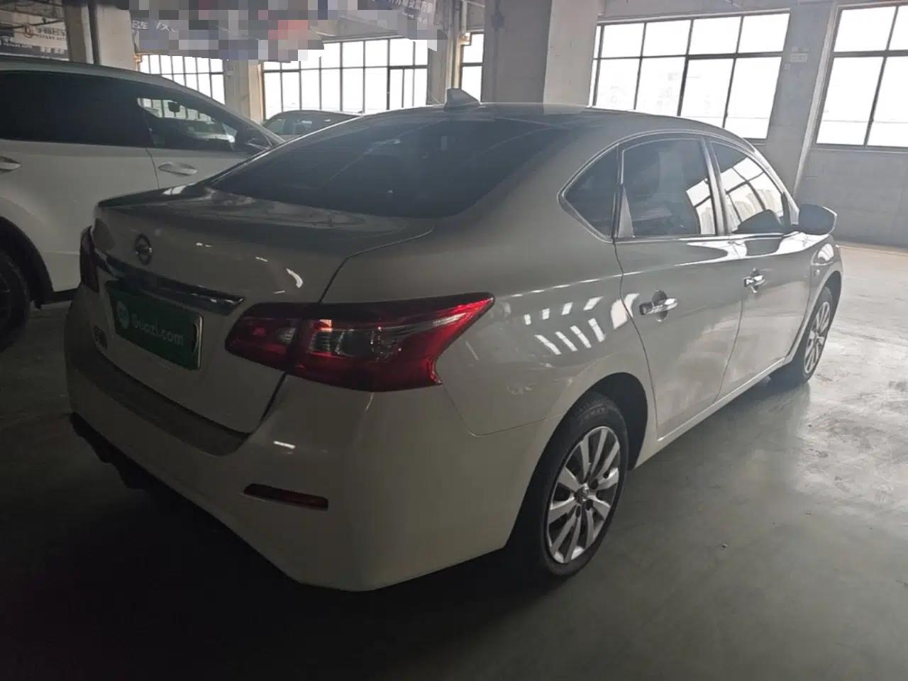 Nissan Sylphy EV 2018 Smart Edition — миниатюра 6
