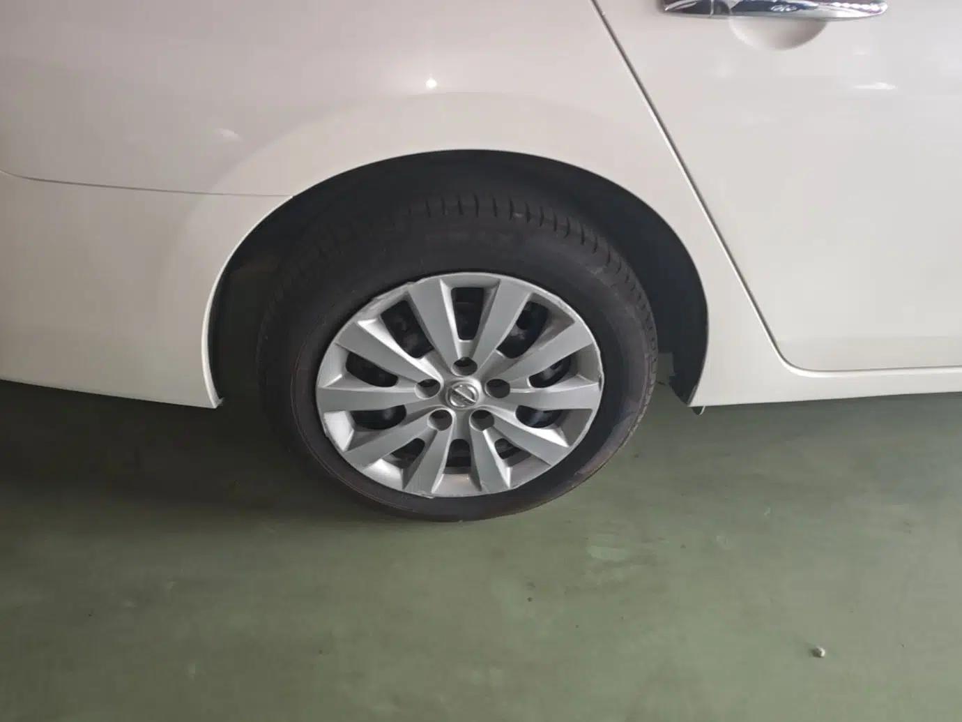 Nissan Sylphy EV 2018 Smart Edition — миниатюра 10