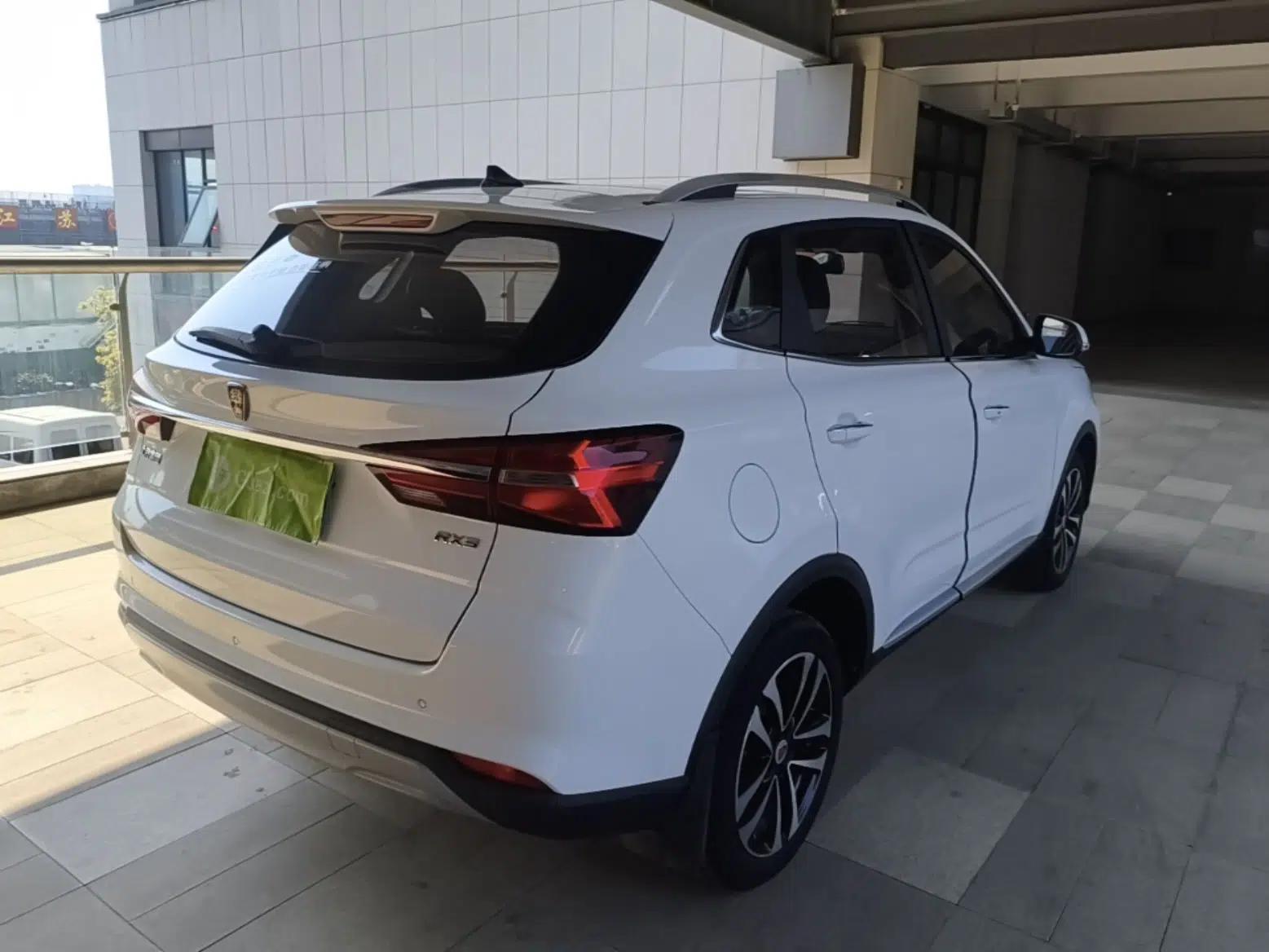 Roewe RX3 2018 1.6L CVT Flagship Edition — миниатюра 4