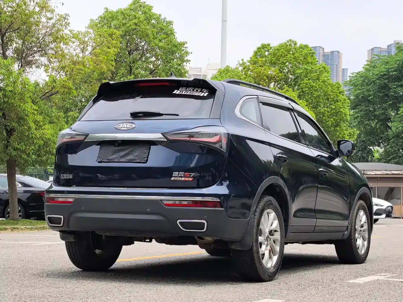 Refine S7 2018 Sport Edition 1.5T Automatic Comfort 5-seater — миниатюра 21