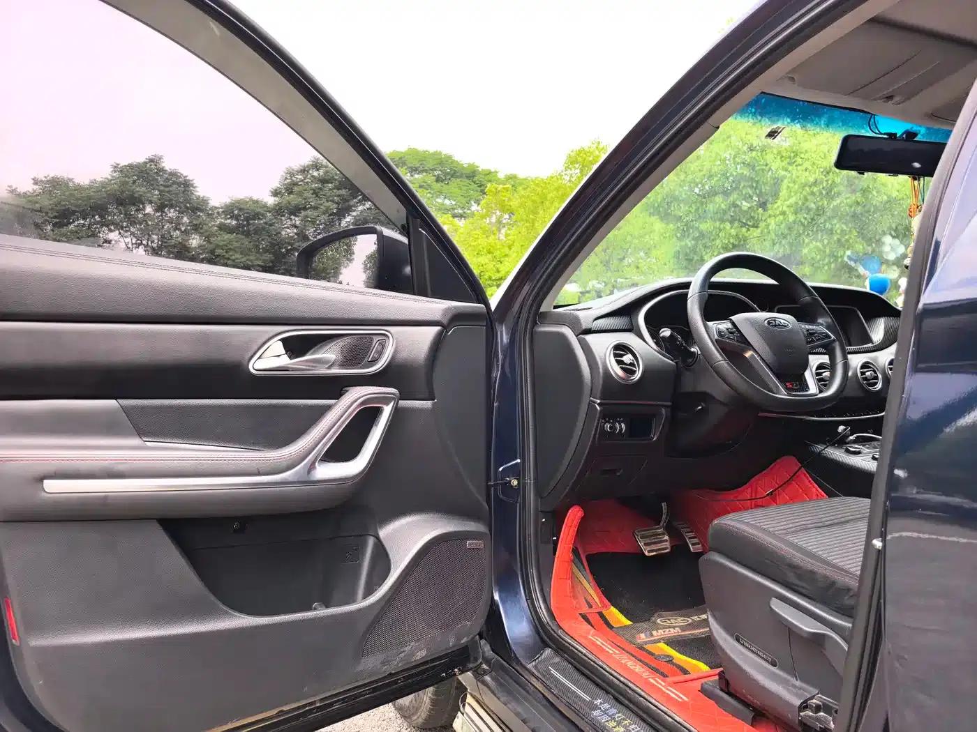 Refine S7 2018 Sport Edition 1.5T Automatic Comfort 5-seater — миниатюра 4