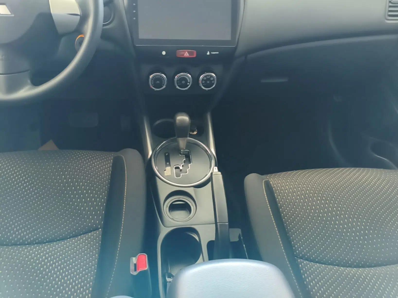 Mitsubishi ASX 2013 2.0L CVT Two-Wheel Drive Elite Edition — миниатюра 18