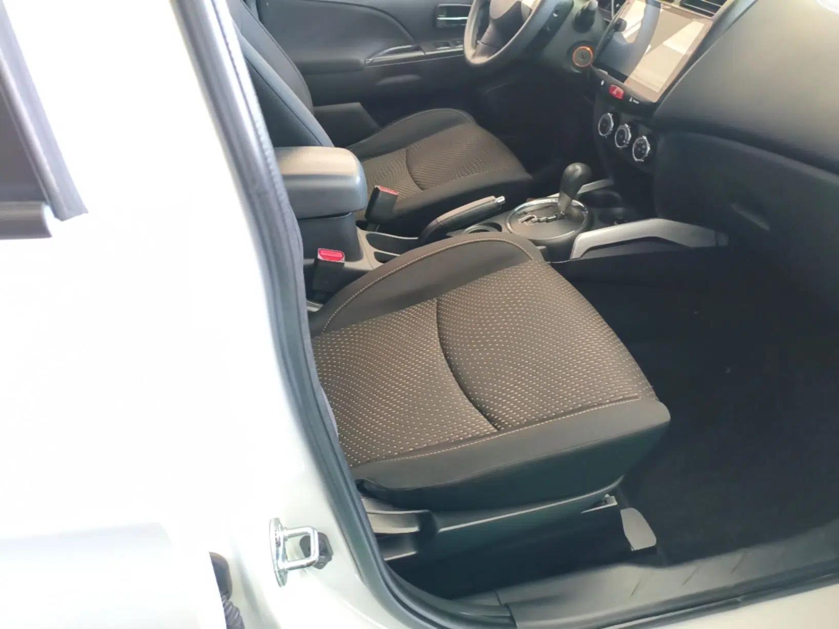 Mitsubishi ASX 2013 2.0L CVT Two-Wheel Drive Elite Edition — миниатюра 27