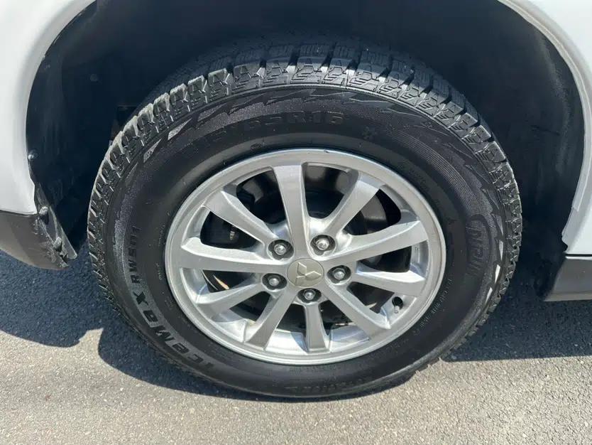 Mitsubishi ASX 2013 2.0L CVT Two-Wheel Drive Elite Edition — миниатюра 6