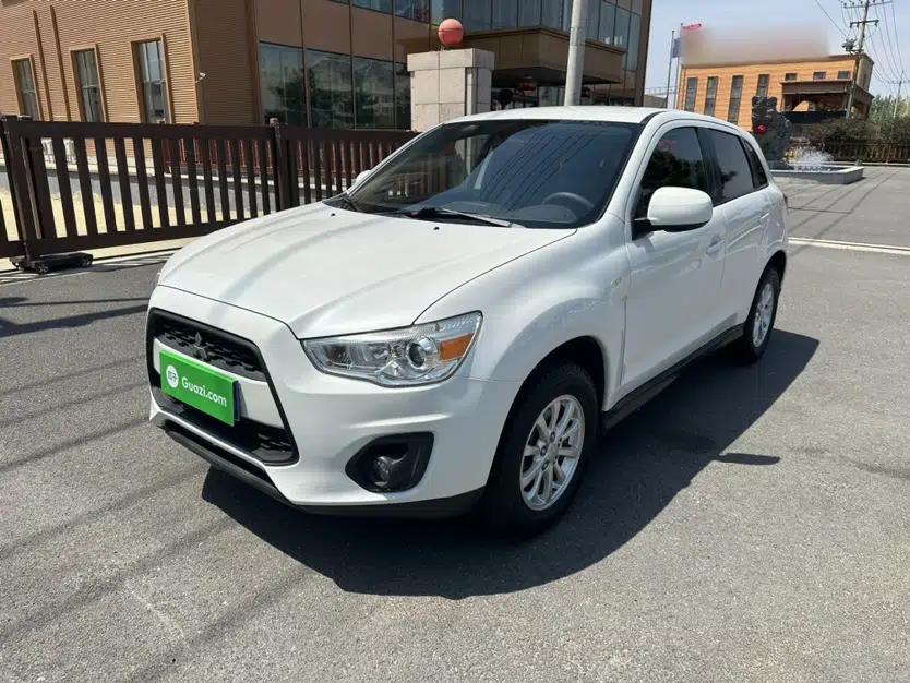 Mitsubishi ASX 2013 2.0L CVT Two-Wheel Drive Elite Edition — миниатюра 10