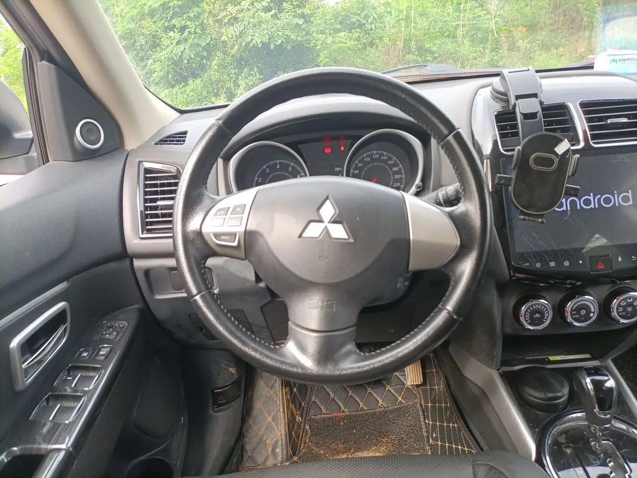 Mitsubishi ASX 2018 2.0L CVT Two-Wheel Drive Deluxe Edition — миниатюра 9