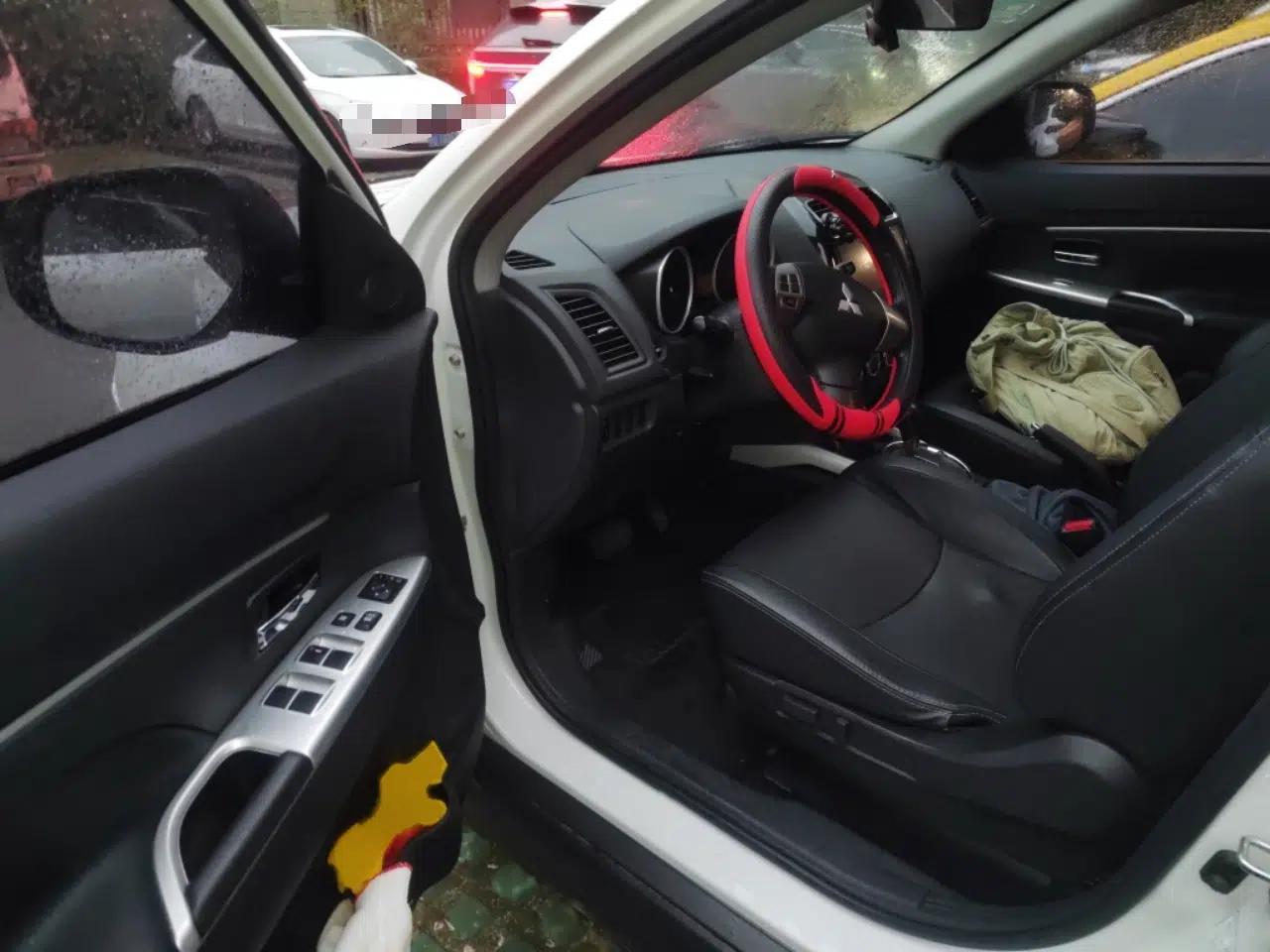 Mitsubishi ASX 2016 2.0L CVT Two-Wheel Drive Navigation Edition — миниатюра 19